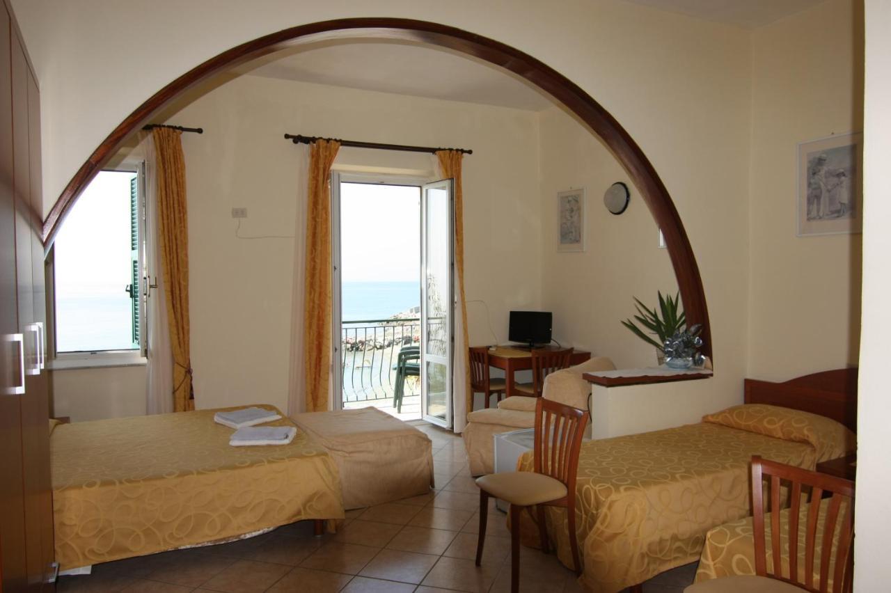 Hotel Viviani Raffaella Monterosso al Mare Exterior foto
