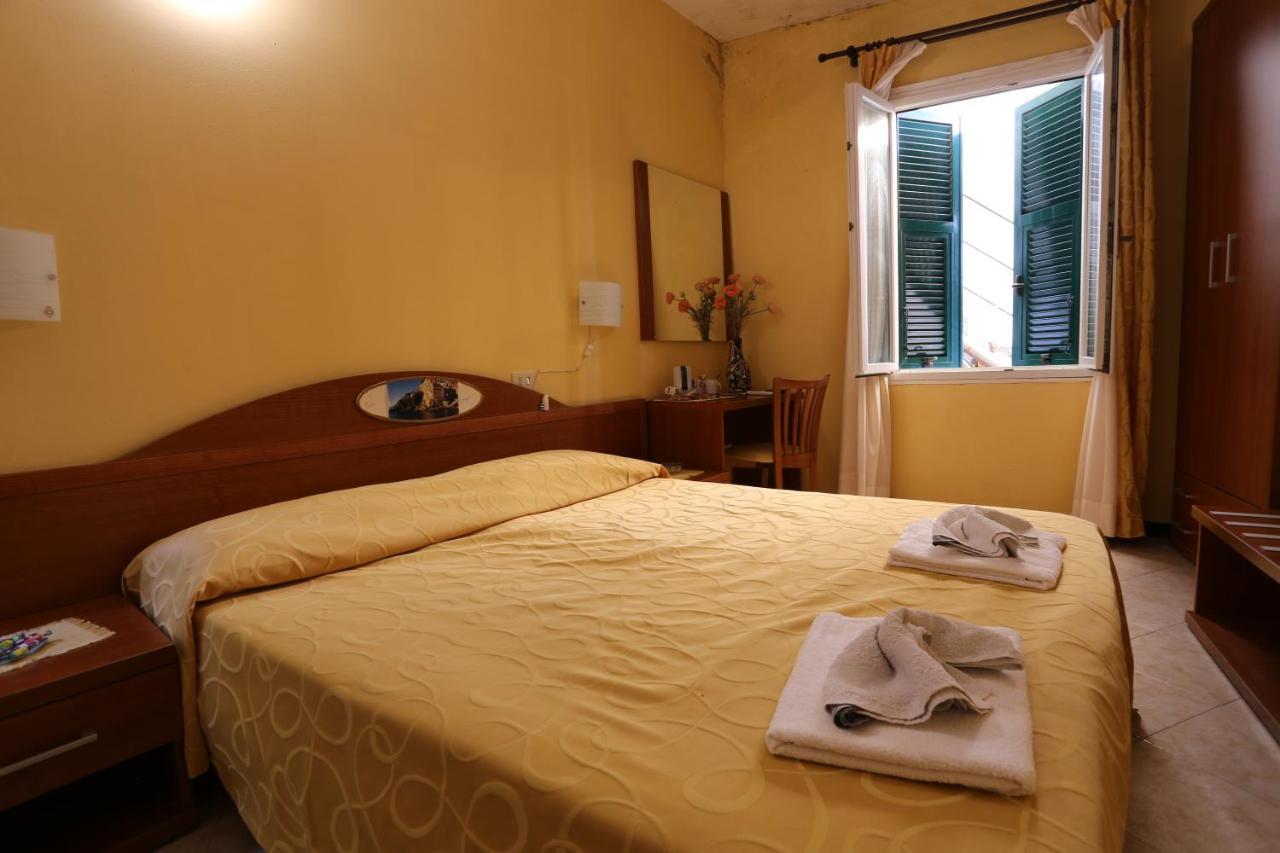 Hotel Viviani Raffaella Monterosso al Mare Exterior foto